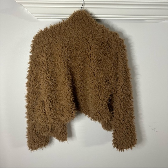 NWT, Hyfve Crop Faux Fur Teddy, Mustard Brown - Picture 2 of 3
